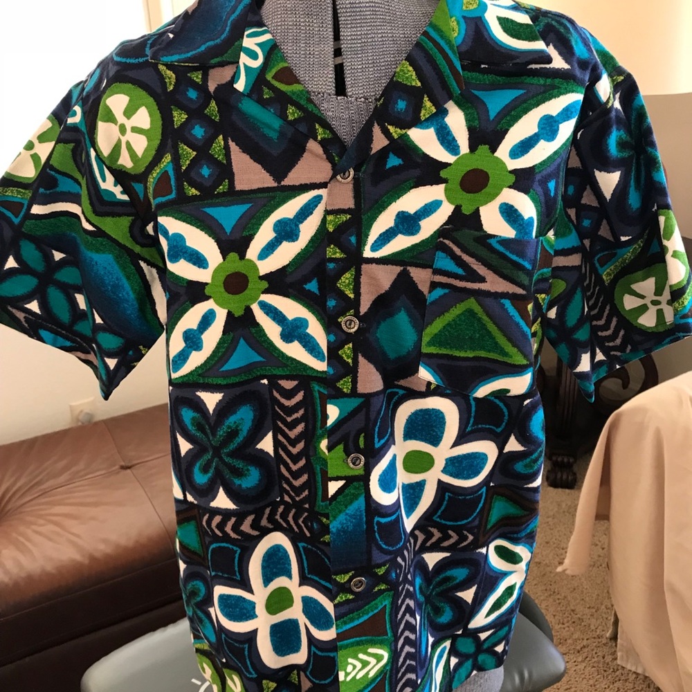 Vintage 1960’s Pomaré-Tahiti Bark Cloth Mens Large